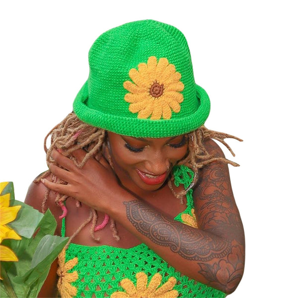Green Crochet Hat With Daisy